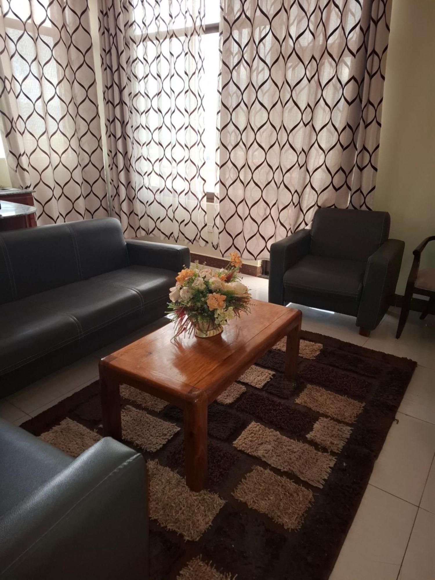 Flomi Hotel Morogoro ภายนอก รูปภาพ