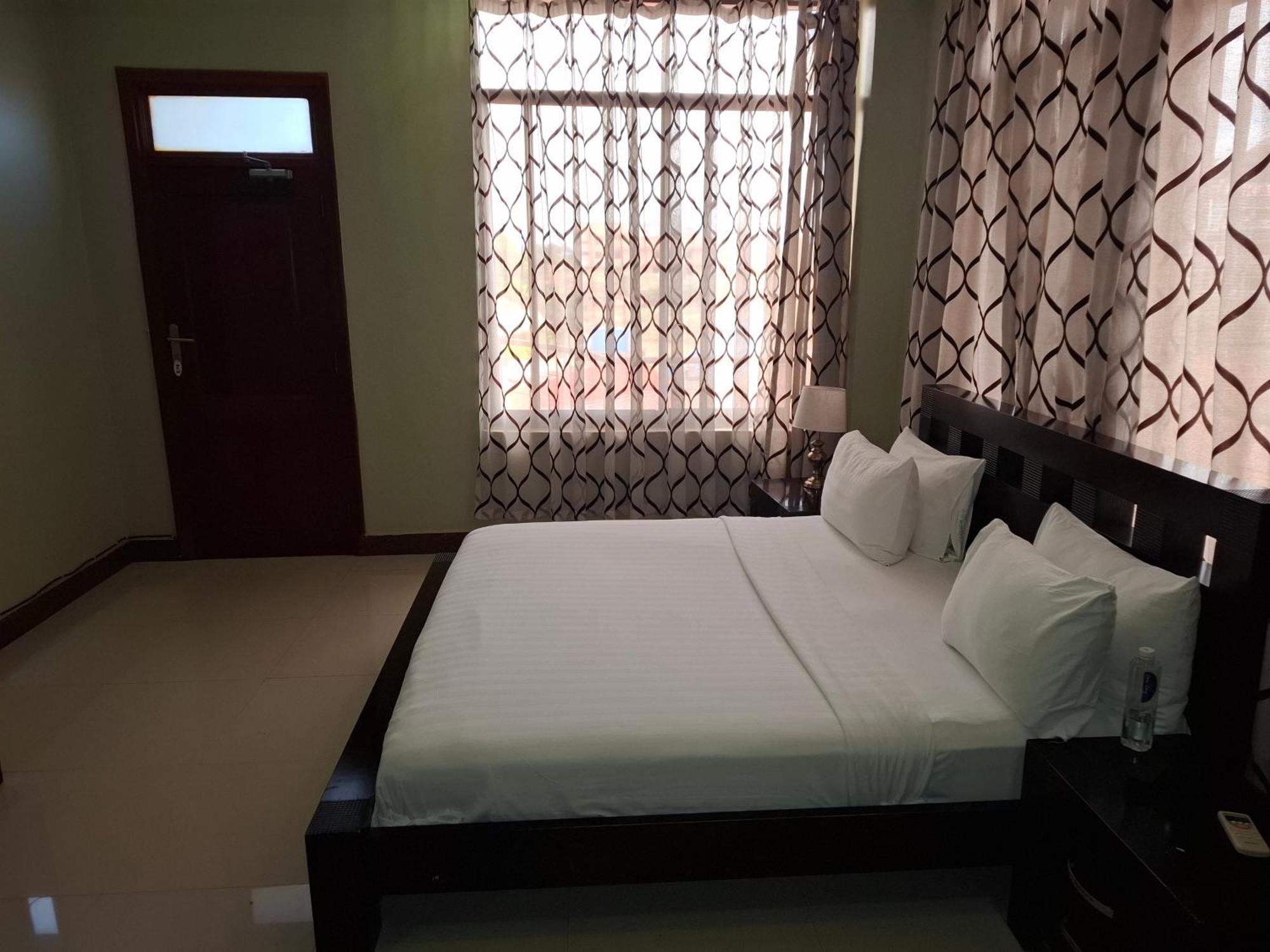 Flomi Hotel Morogoro ภายนอก รูปภาพ